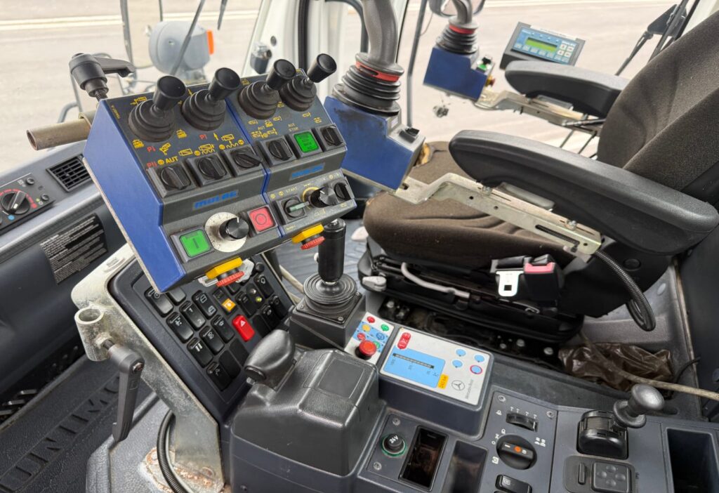 2013 Mercedes-Benz Unimog U400 4x4 Mulag