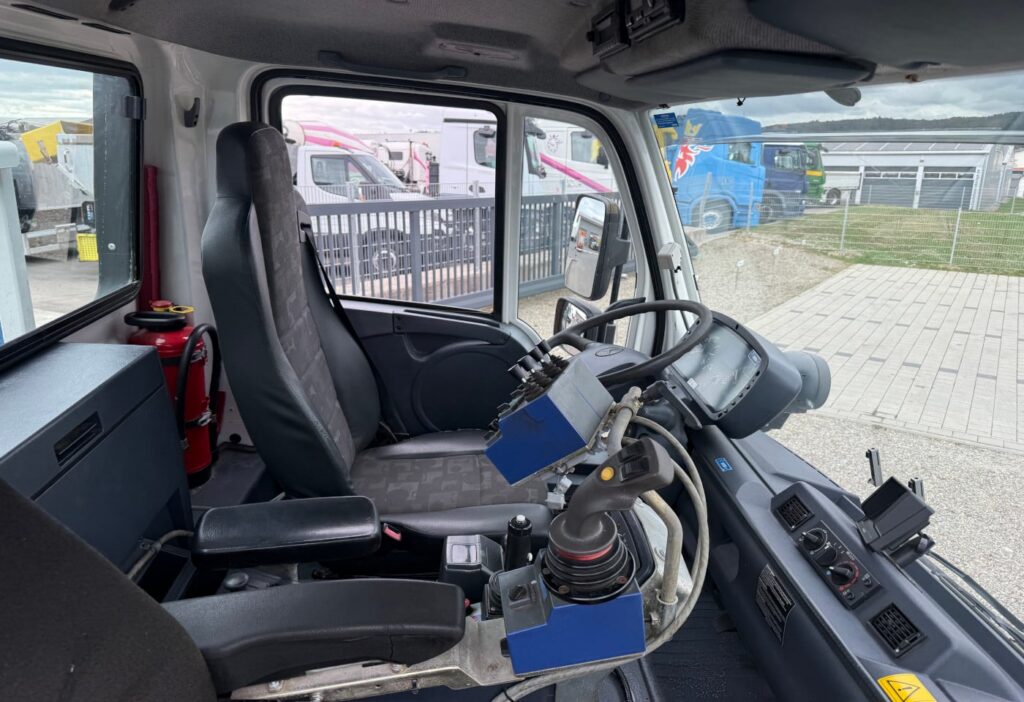 2013 Mercedes-Benz Unimog U400 4x4 Mulag