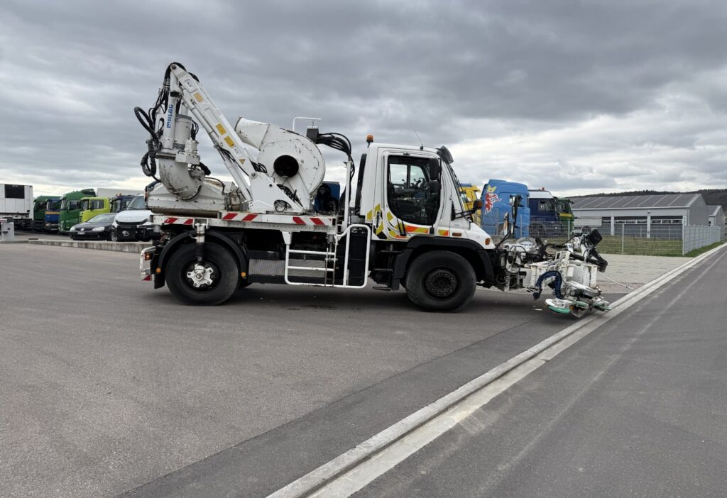 2013 Mercedes-Benz Unimog U400 4x4 Mulag