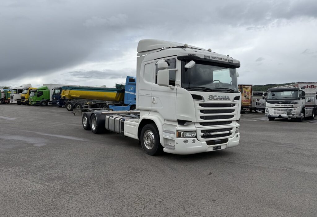 2015 Scania R730LB 6x2*4 Fahrgestell