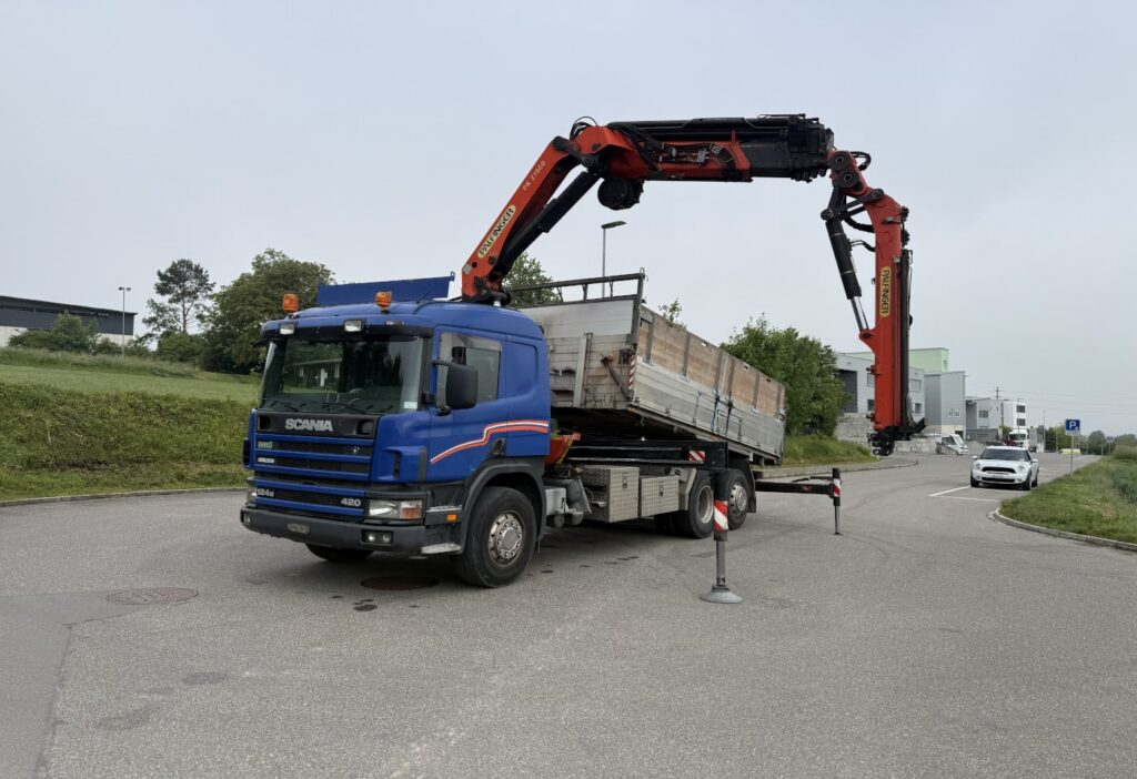 2001 Scania P124GB 6x2*4 PK 27000D