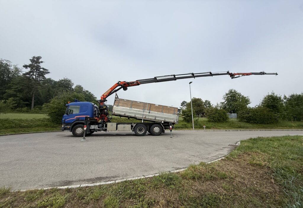 2001 Scania P124GB 6x2*4 PK 27000D