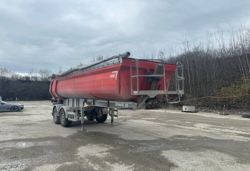 2013 Schwarzmueller HKS2/E Kipper