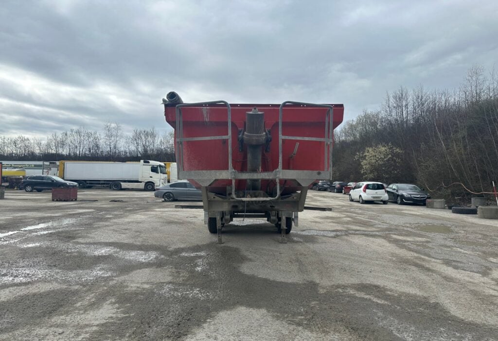 2013 Schwarzmueller HKS2/E Kipper