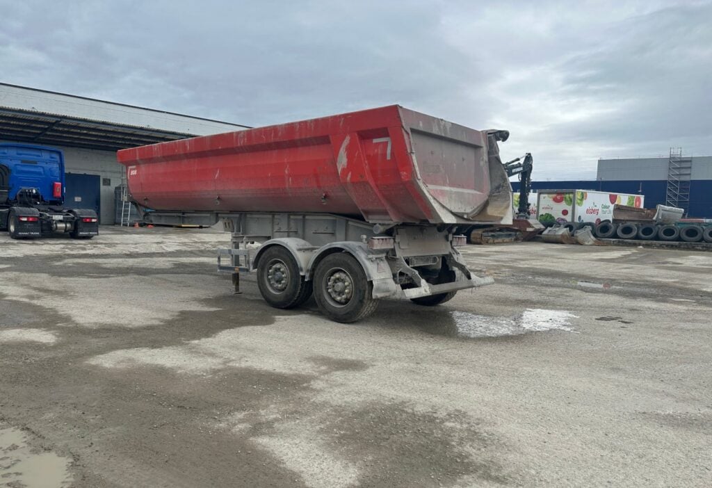 2013 Schwarzmueller HKS2/E Kipper