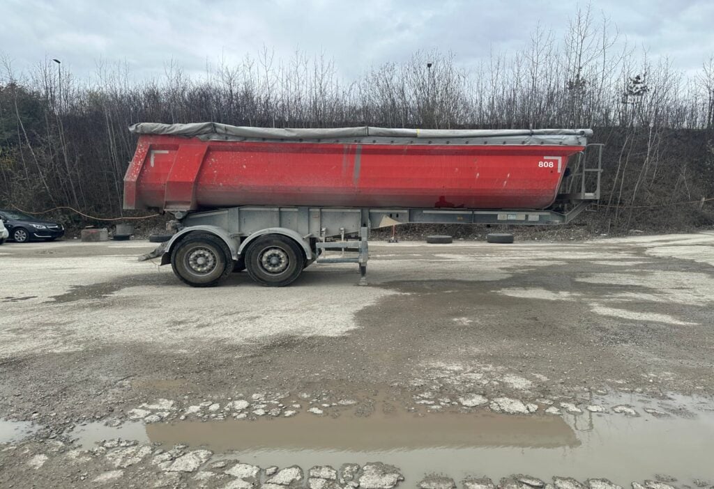2013 Schwarzmueller HKS2/E Kipper