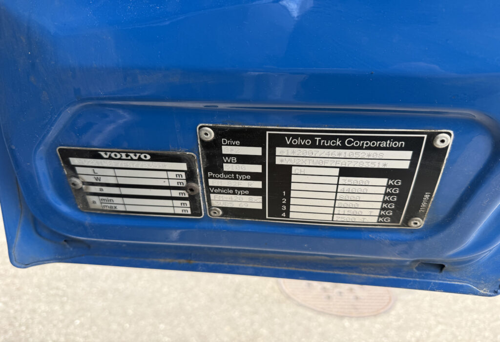 2015 Volvo FM-420 8x2R 2-Kammer