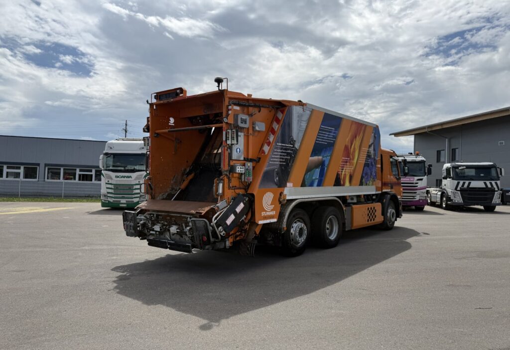2013 Volvo FE Hybrid 6x2R Stummer