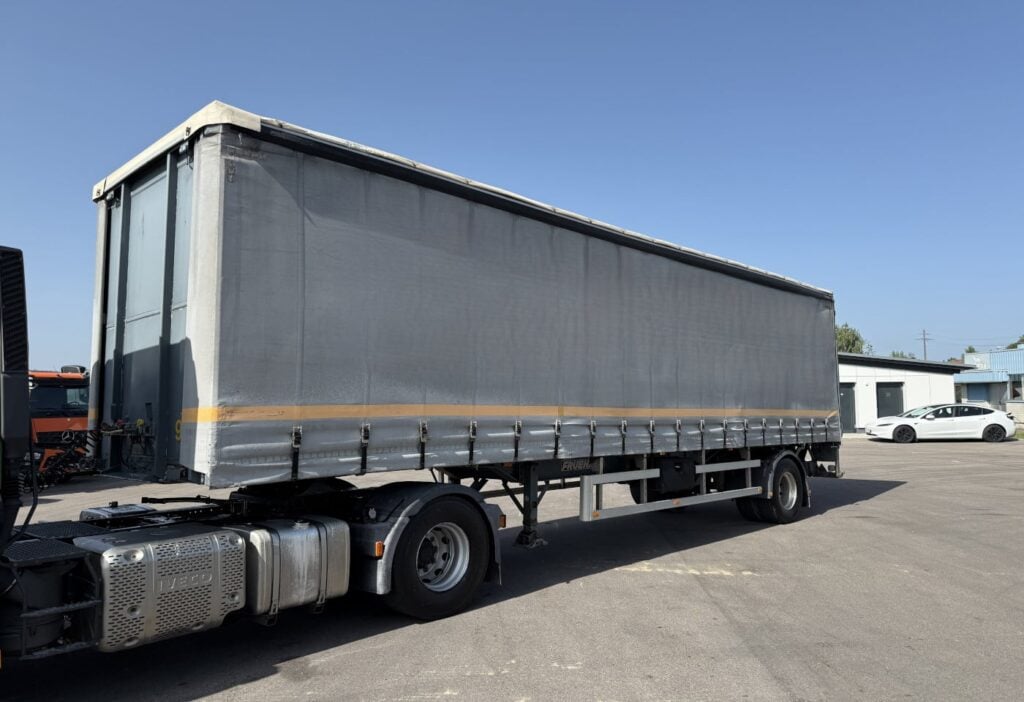 2000 Fruehauf City Plane / HB