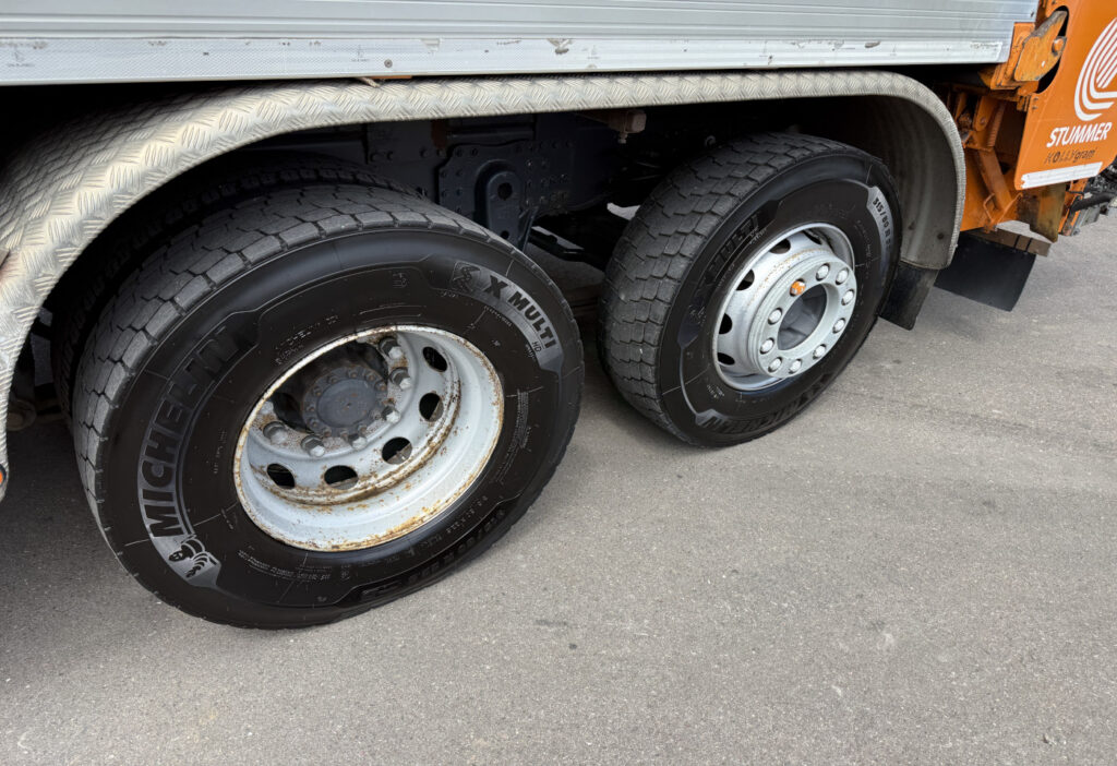 2013 Volvo FE Hybrid 6x2R Stummer