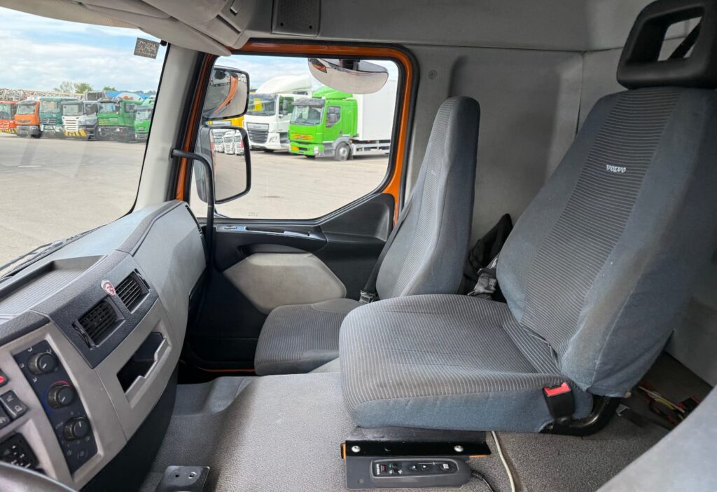2013 Volvo FE Hybrid 6x2R Stummer