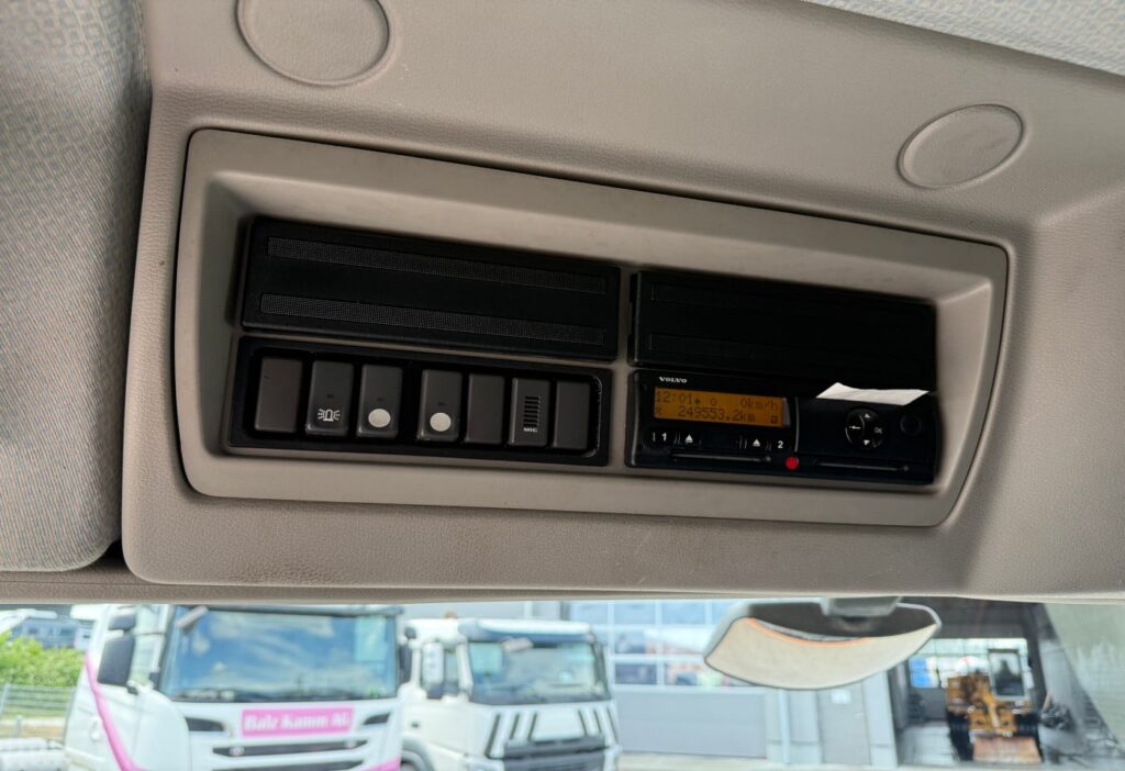 2013 Volvo FE Hybrid 6x2R Stummer