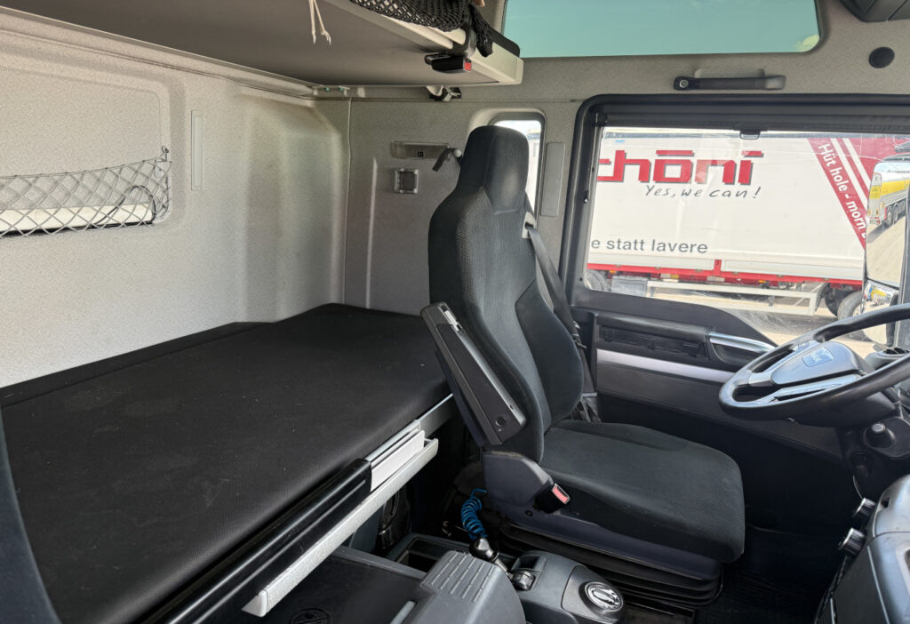 2015 MAN TGX 26.440 6x2 BDF/HB