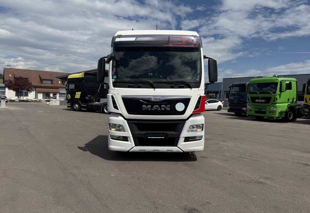 2015 MAN TGX 26.440 6x2 BDF/HB