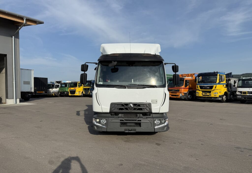2019 Renault D10.240 4x2