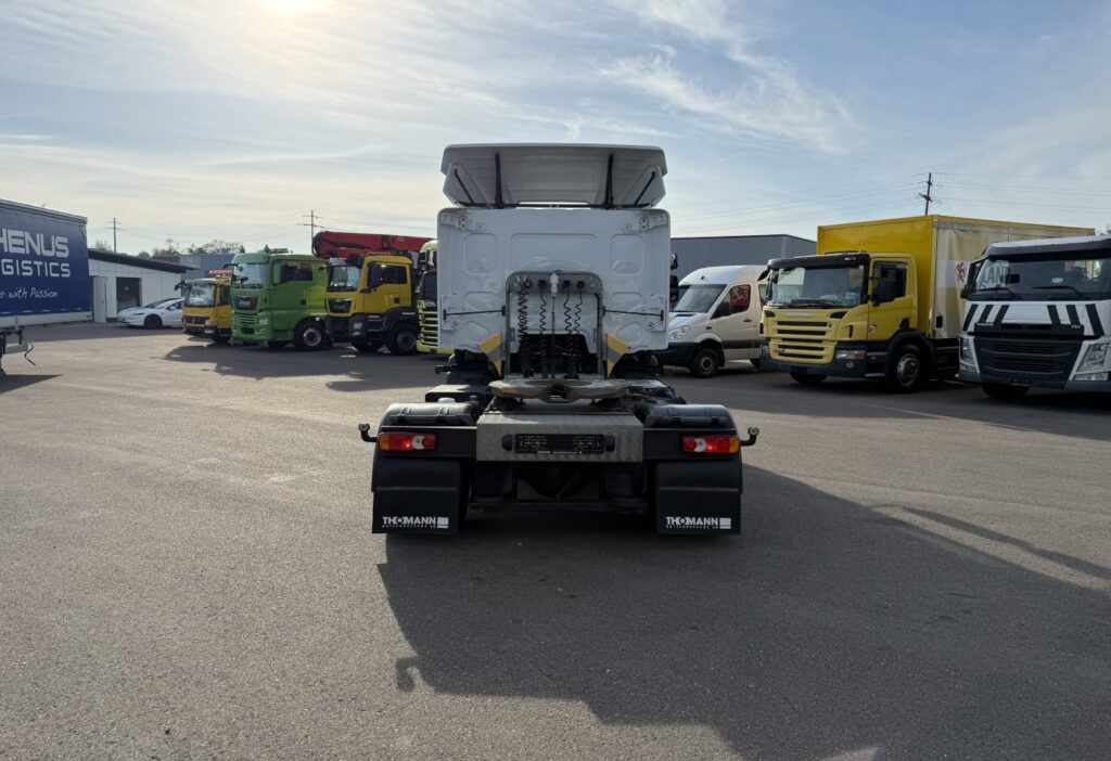 2019 Renault D10.240 4x2