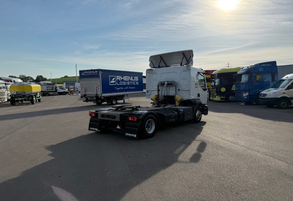 2019 Renault D10.240 4x2