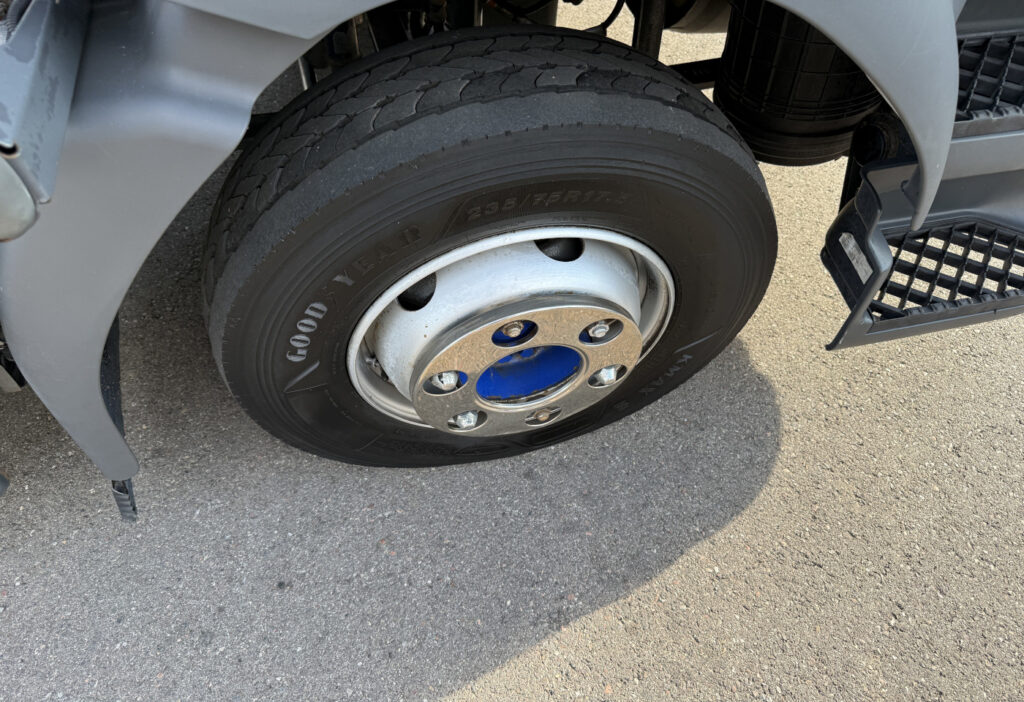 2019 Renault D10.240 4x2