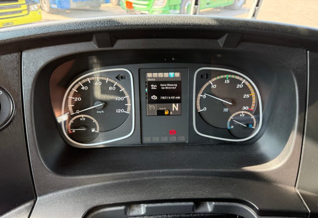 2019 Mercedes-Benz Atego 1324 4x2 Koffer/HB