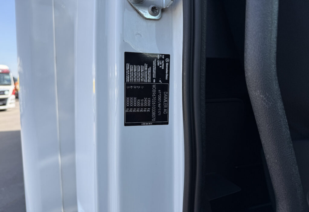 2019 Mercedes-Benz Atego 1324 4x2 Koffer/HB