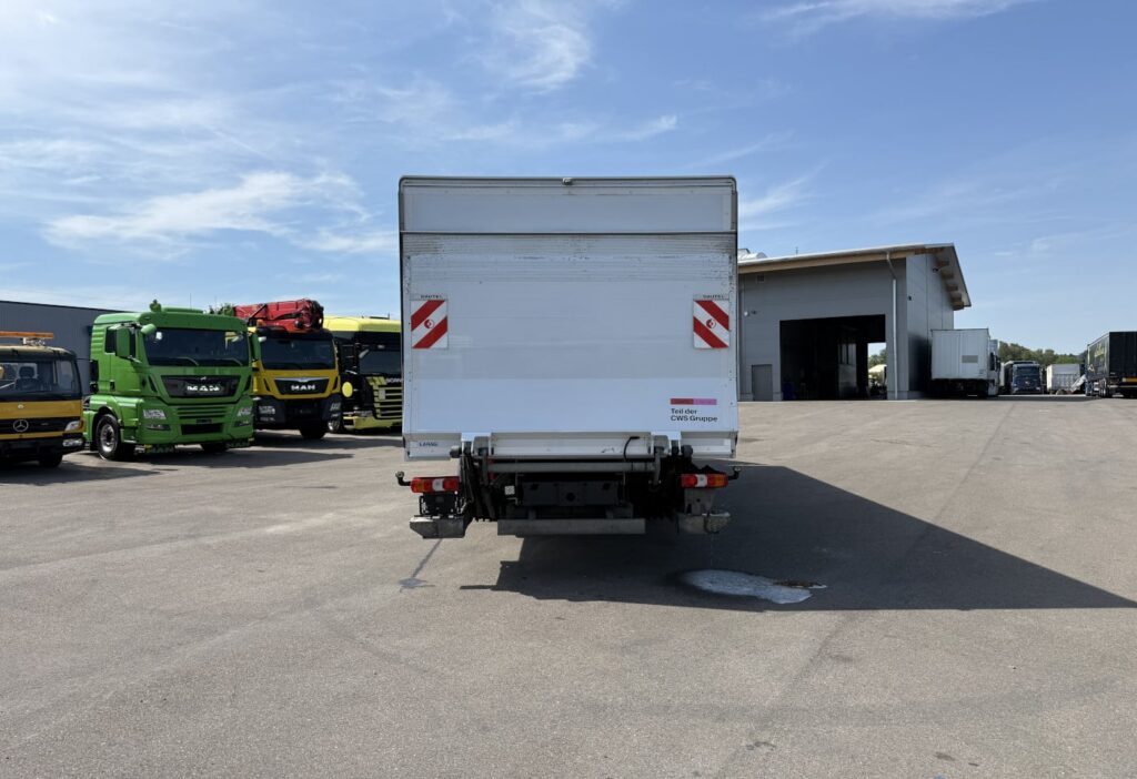 2019 Mercedes-Benz Atego 1324 4x2 Koffer/HB