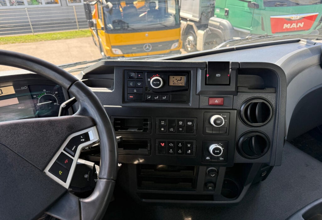 2016 Renault C520 10x4 SWS Moser