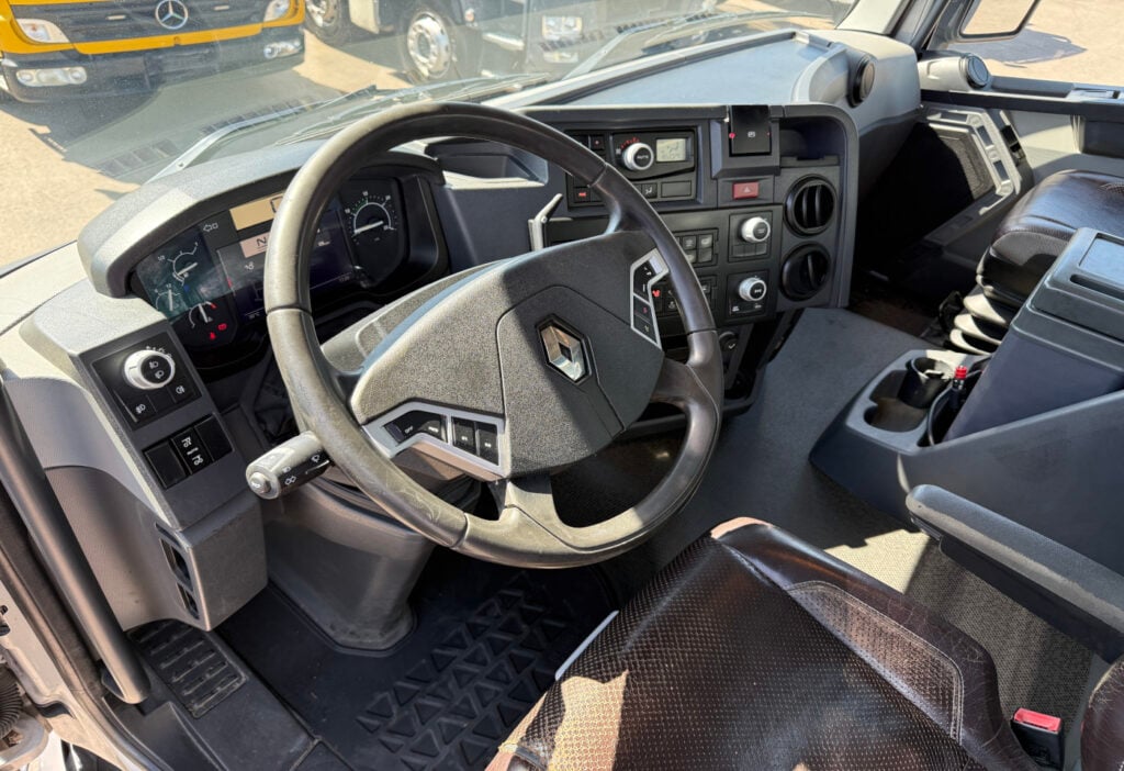2016 Renault C520 10x4 SWS Moser