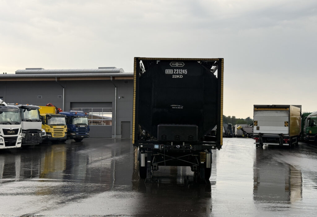 2019 Fliegl SDS 380 + Tankcontainer 20ft, 23.000L, Edelstahl