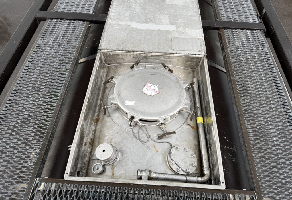 2019 Fliegl SDS 380 + Tankcontainer 20ft, 23.000L, Edelstahl