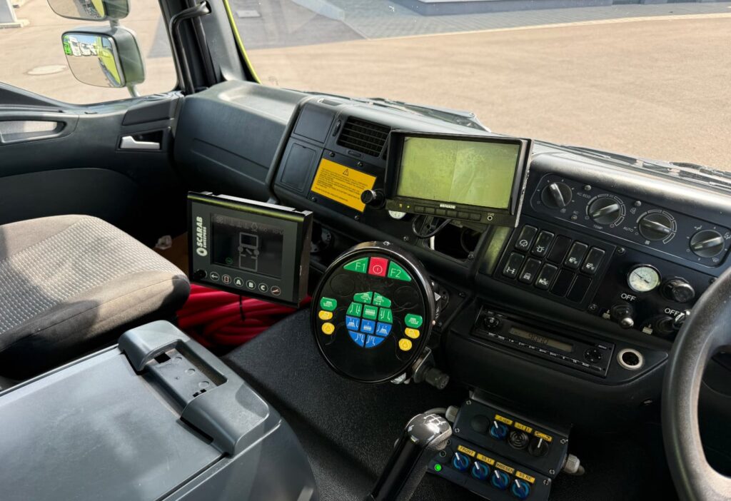 2013 MAN L2007 46.010 4×2 Kehrmaschine