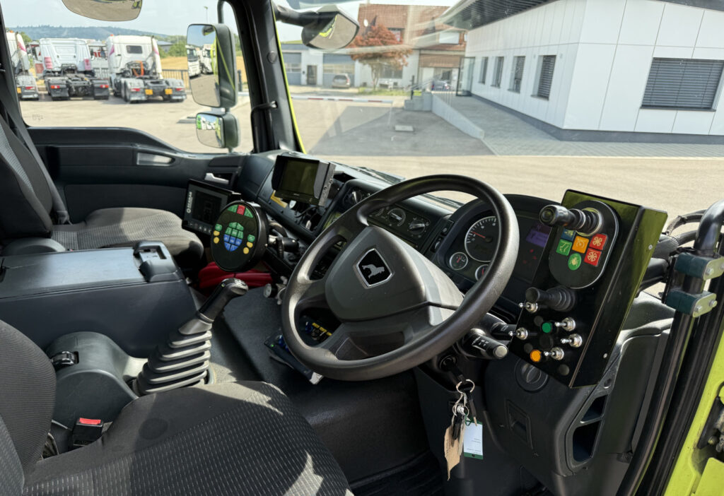 2013 MAN L2007 46.010 4x2 Kehrmaschine