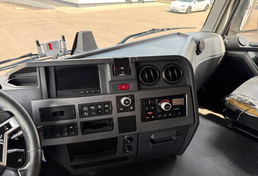 2014 Renault T430 4x2 Plane / HB