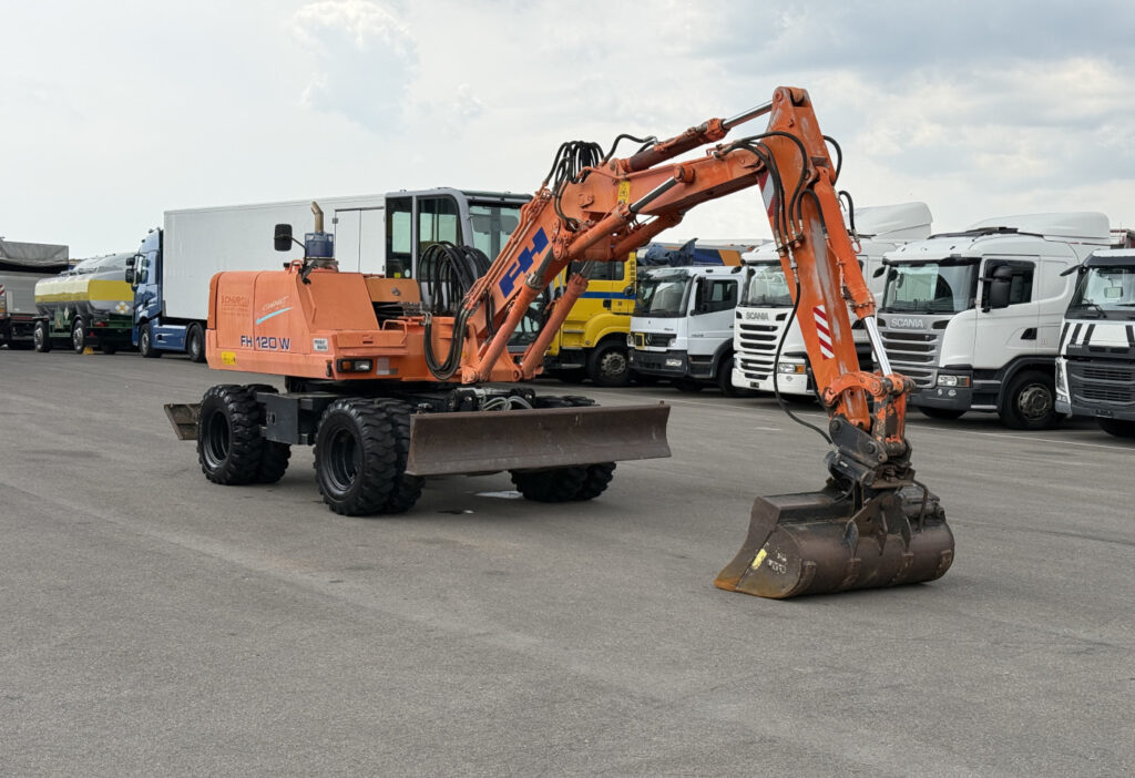 2000 Fiat-Hitachi FH120W Mobilbagger