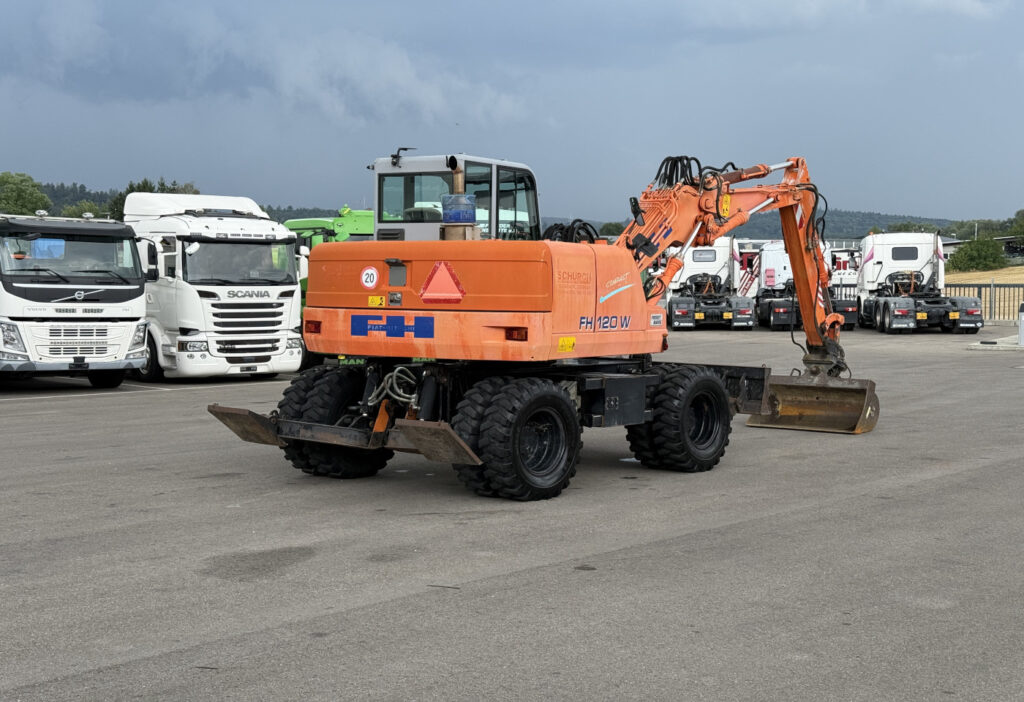 2000 Fiat-Hitachi FH120W Mobilbagger