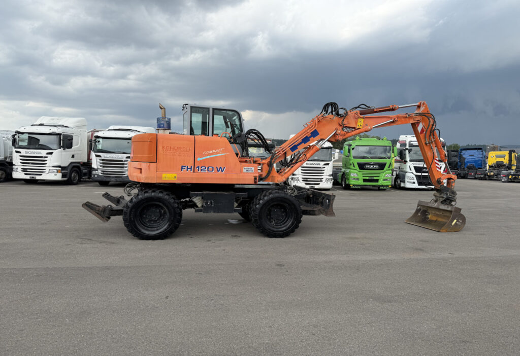 2000 Fiat-Hitachi FH120W Mobilbagger
