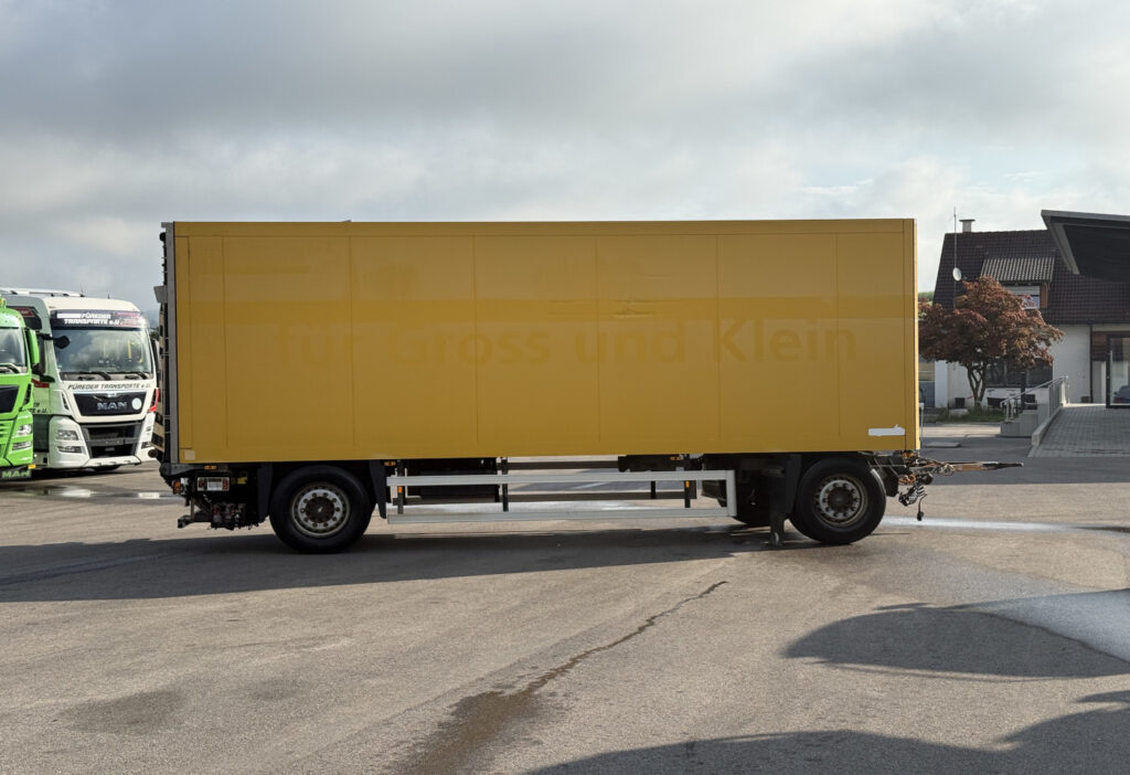 2008 Schmitz AKO 18 Koffer / HB