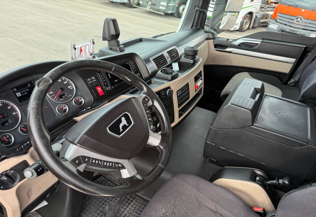 2019 MAN TGS 18.400 4x2 Koffer / HB
