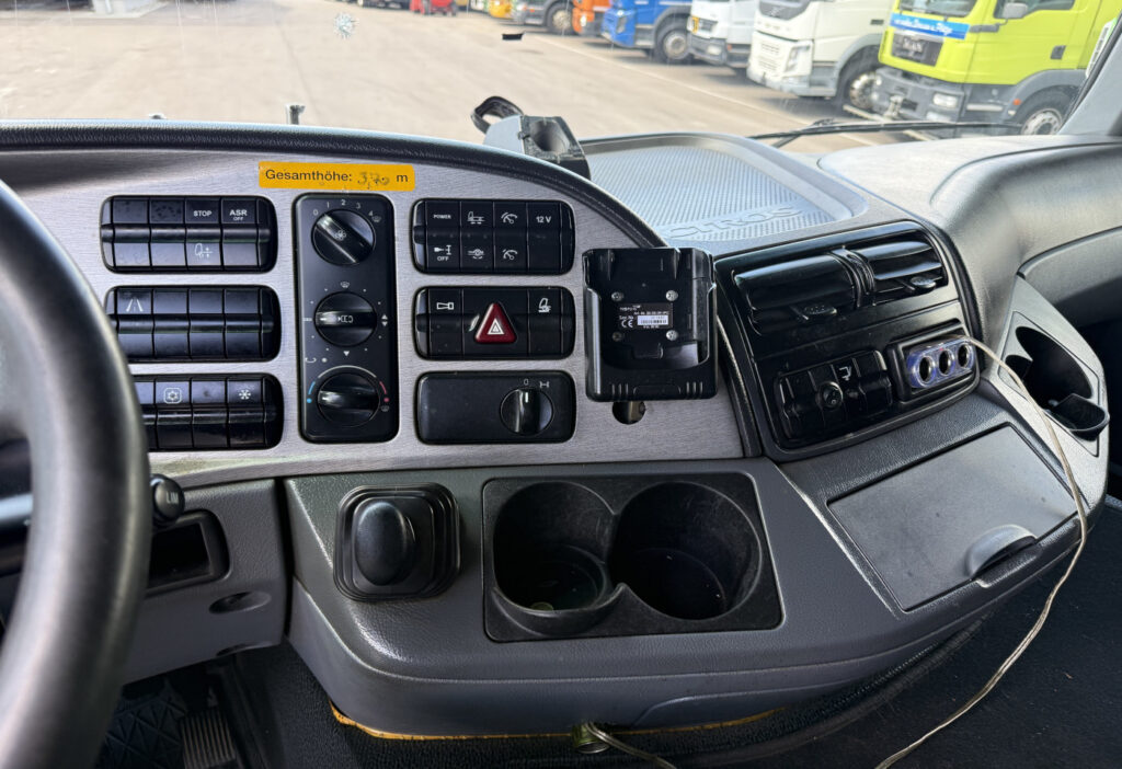 2009 Mercedes-Benz Actros 1836 4x2 Koffer / HB