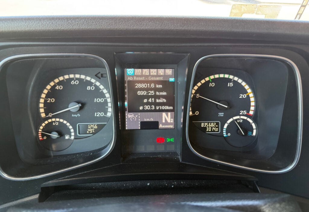2014 Mercedes-Benz Actros 2542 6x2 BDF