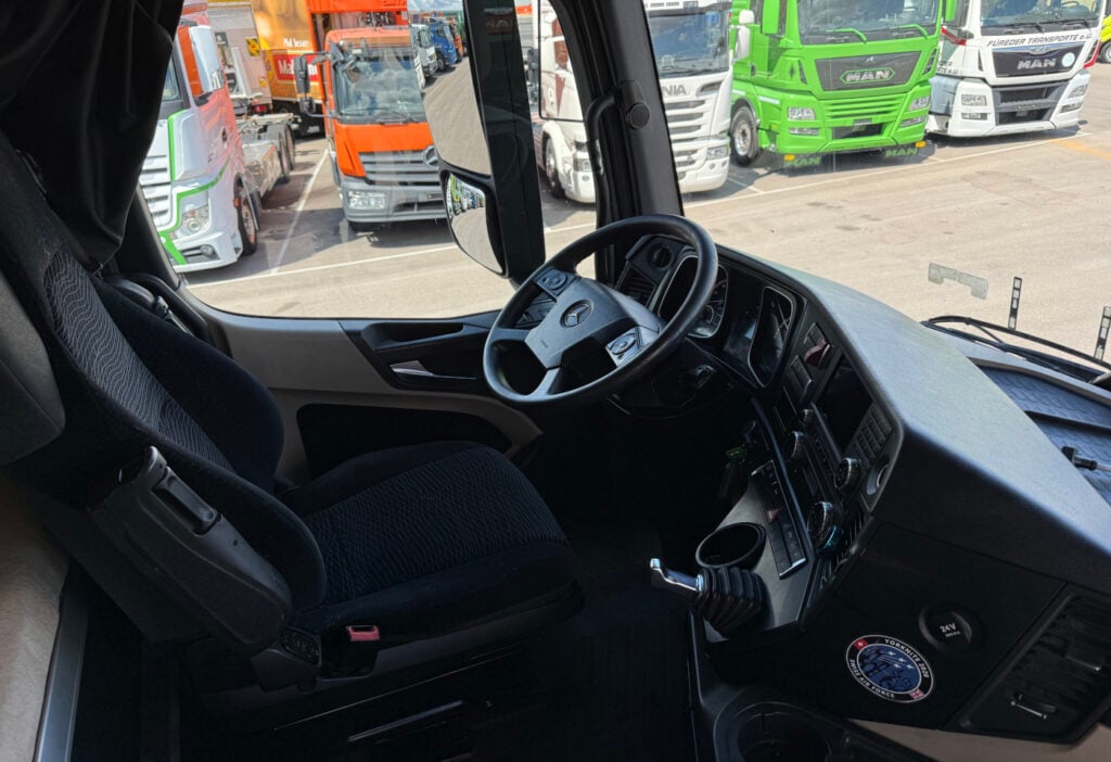 2014 Mercedes-Benz Actros 2542 6x2 BDF