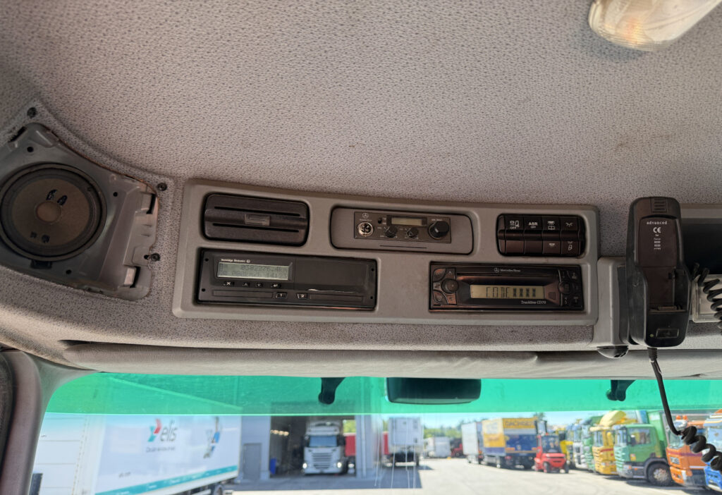 2008 Mercedes-Benz Actros 3248 8x4 Multilift