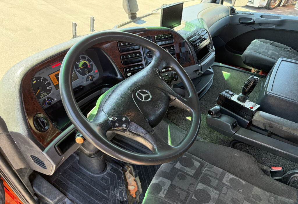 2008 Mercedes-Benz Actros 3248 8x4 Multilift