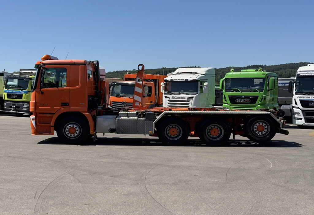 2008 Mercedes-Benz Actros 3248 8x4 Multilift