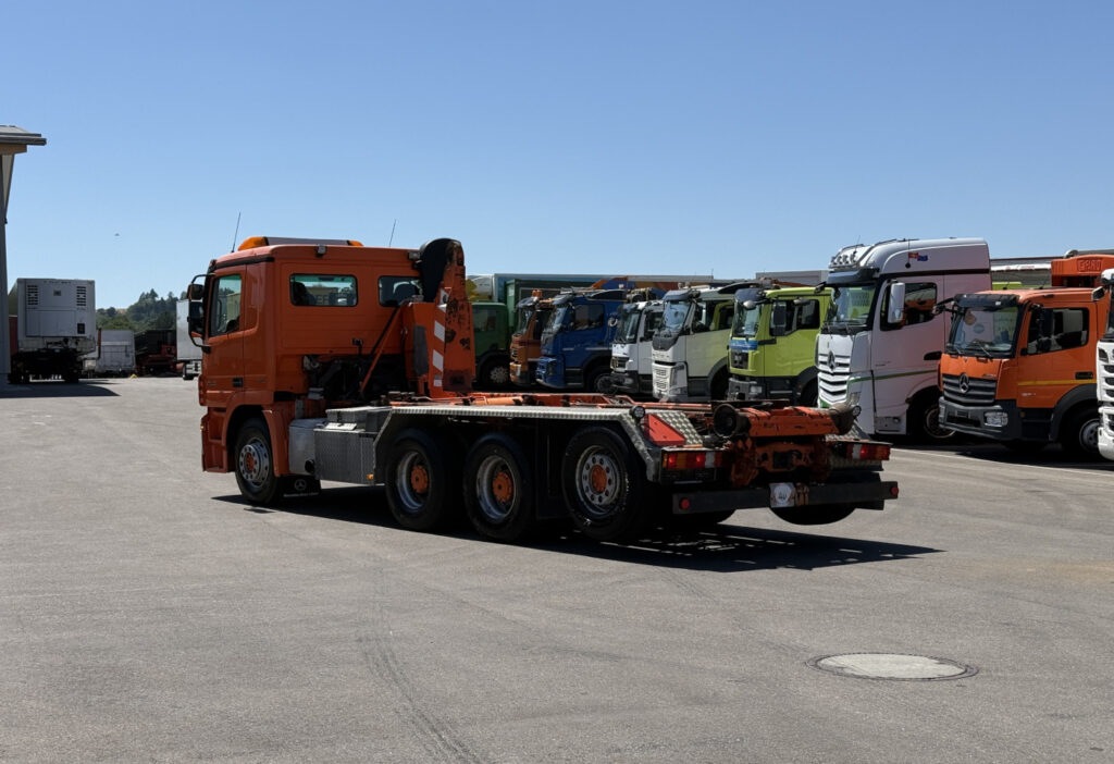 2008 Mercedes-Benz Actros 3248 8x4 Multilift