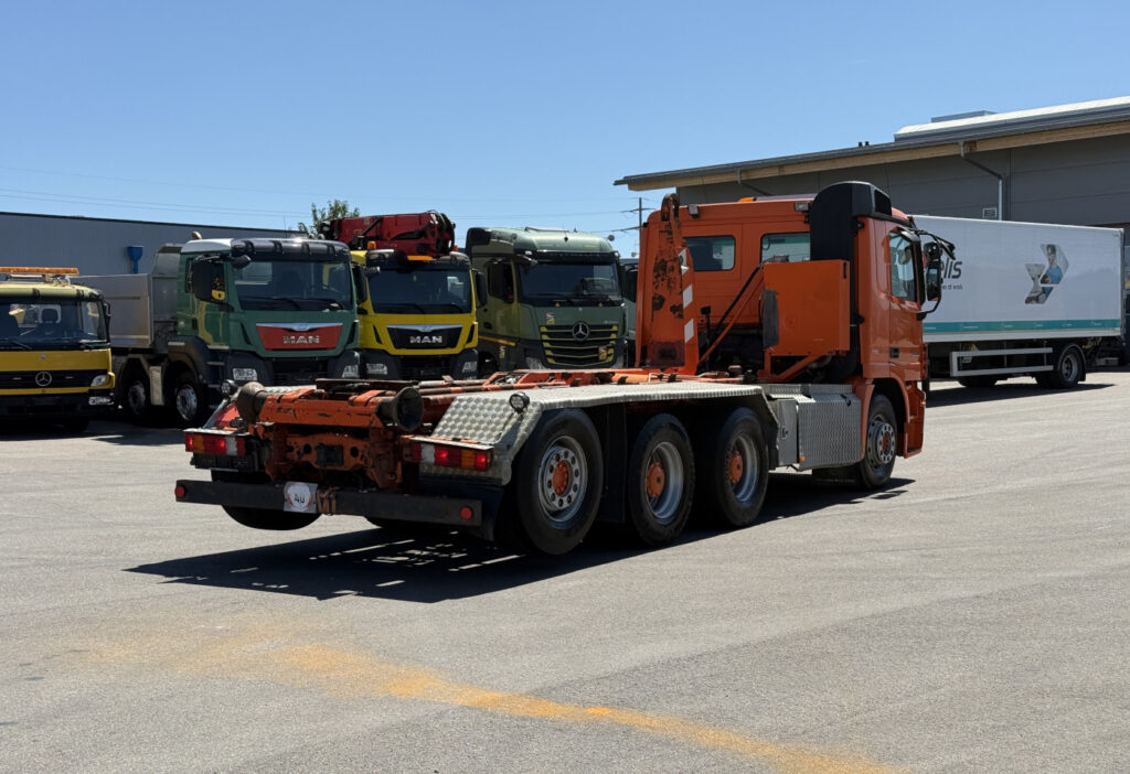 2008 Mercedes-Benz Actros 3248 8x4 Multilift