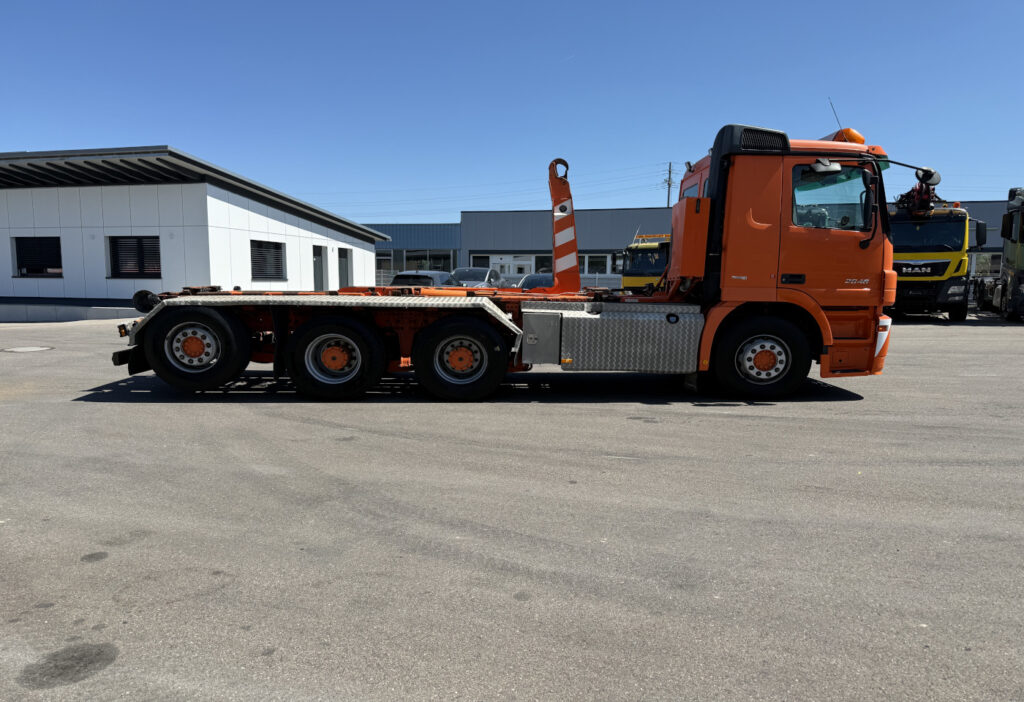 2008 Mercedes-Benz Actros 3248 8x4 Multilift