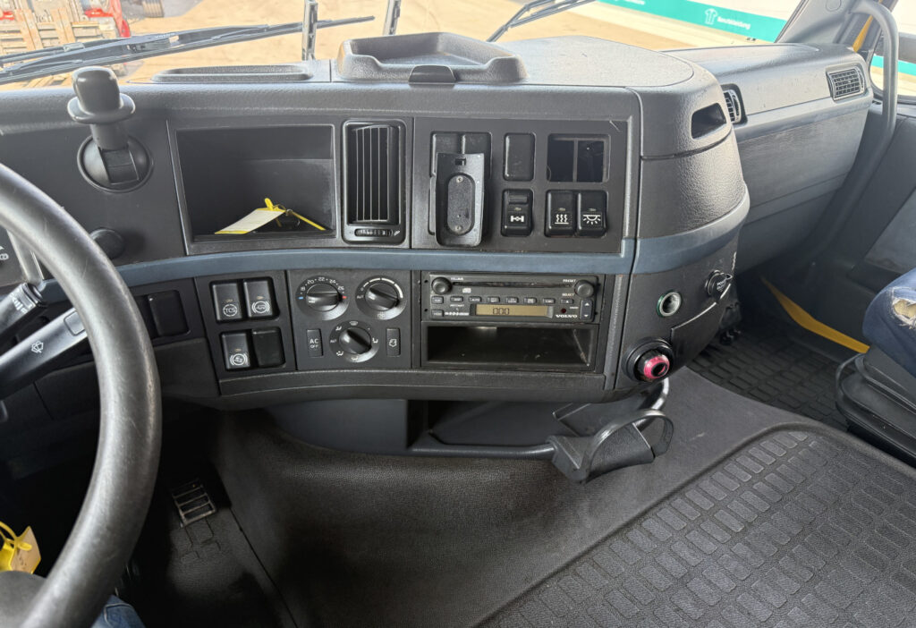 2008 Volvo FH-440 4x2 Plane/ HB