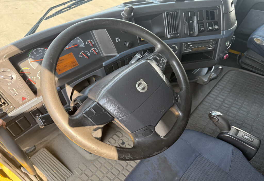 2008 Volvo FH-440 4x2 Plane/ HB