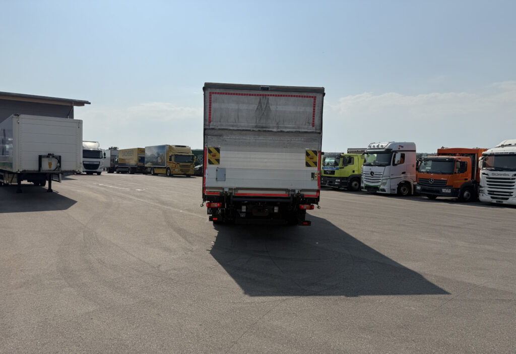 2008 Volvo FH-440 4x2 Plane/ HB