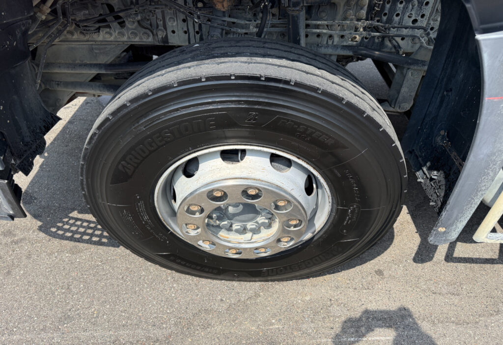 2017 Mercedes-Benz Arocs 3243 8x4 Schwarzmüller